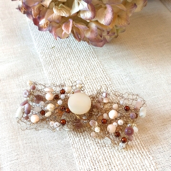 Handmade Artisan Design Wire, Pearl and Beaded Bracelet - Picture 4 of 5